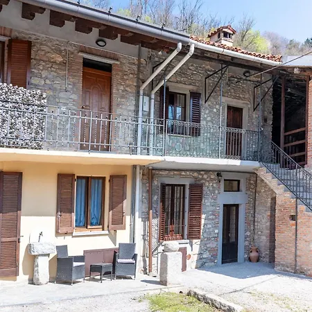 Nocleg ze śniadaniem La Corte And Restaurant - Free Parking - 10 Minutes To The And Centre