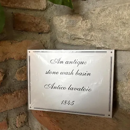 Nocleg ze śniadaniem La Corte And Restaurant - Free Parking - 10 Minutes To The And Centre *