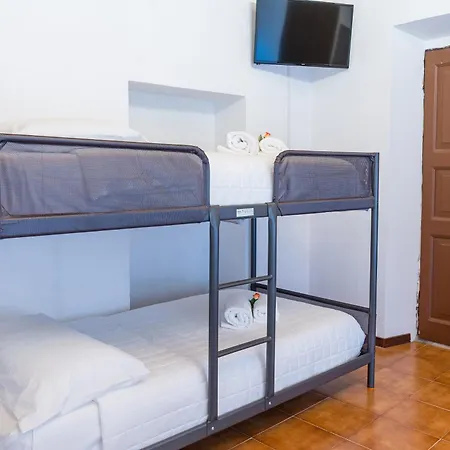 La Corte And Restaurant - Free Parking - 10 Minutes To The And Centre *