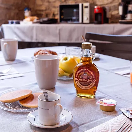 La Corte And Restaurant - Free Parking - 10 Minutes To The And Centre Bed & Breakfast Tavernerio