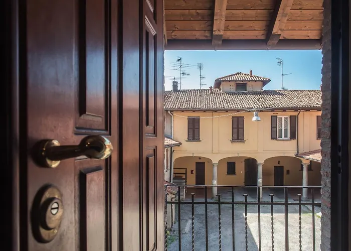 Oda ve Kahvaltı La Corte And Restaurant - Free Parking - 10 Minutes To The And Centre Tavernerio