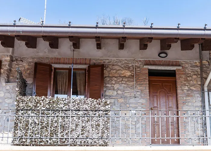 Oda ve Kahvaltı La Corte And Restaurant - Free Parking - 10 Minutes To The And Centre Tavernerio