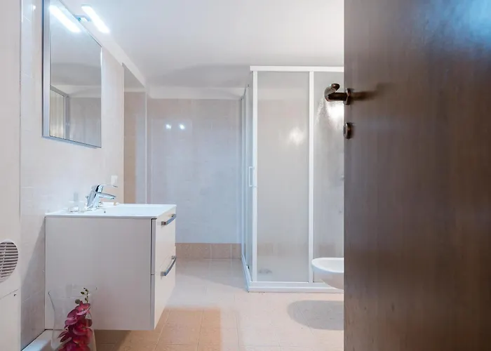 La Corte And Restaurant - Free Parking - 10 Minutes To The And Centre Tavernerio