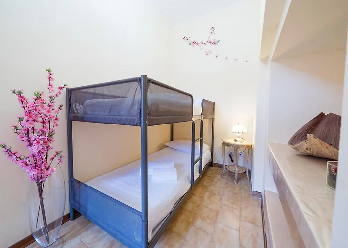 La Corte And Restaurant - Free Parking - 10 Minutes To The And Centre