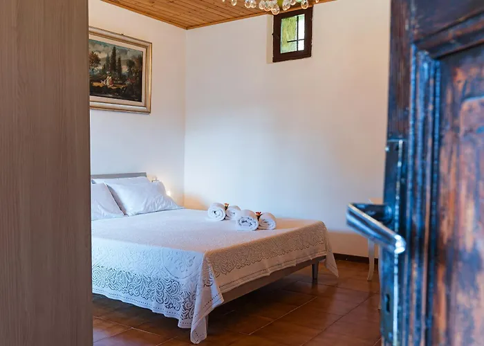 La Corte And Restaurant - Free Parking - 10 Minutes To The And Centre Oda ve Kahvaltı Tavernerio