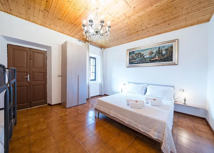 La Corte And Restaurant - Free Parking - 10 Minutes To The And Centre Tavernerio