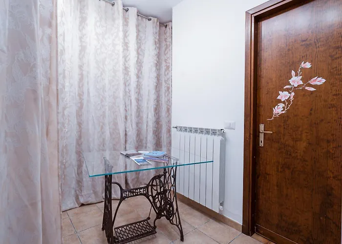 Oda ve Kahvaltı La Corte And Restaurant - Free Parking - 10 Minutes To The And Centre 4*