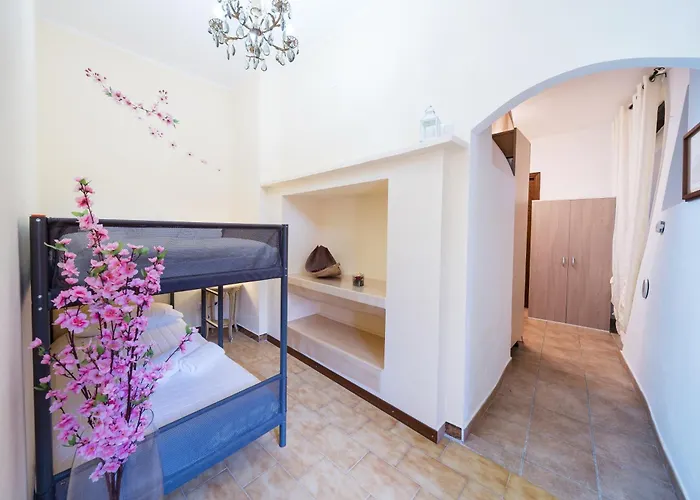 La Corte And Restaurant - Free Parking - 10 Minutes To The And Centre 4*