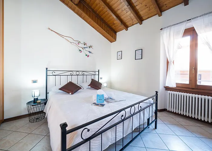 Oda ve Kahvaltı La Corte And Restaurant - Free Parking - 10 Minutes To The And Centre 4*